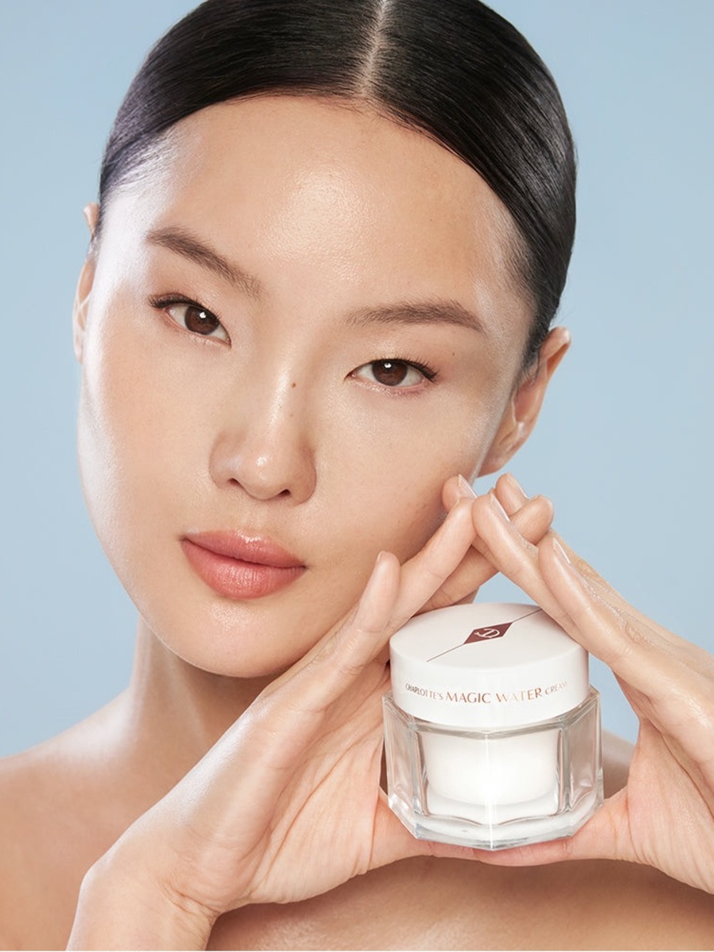 Charlotte Tilbury Magic Water
Cream